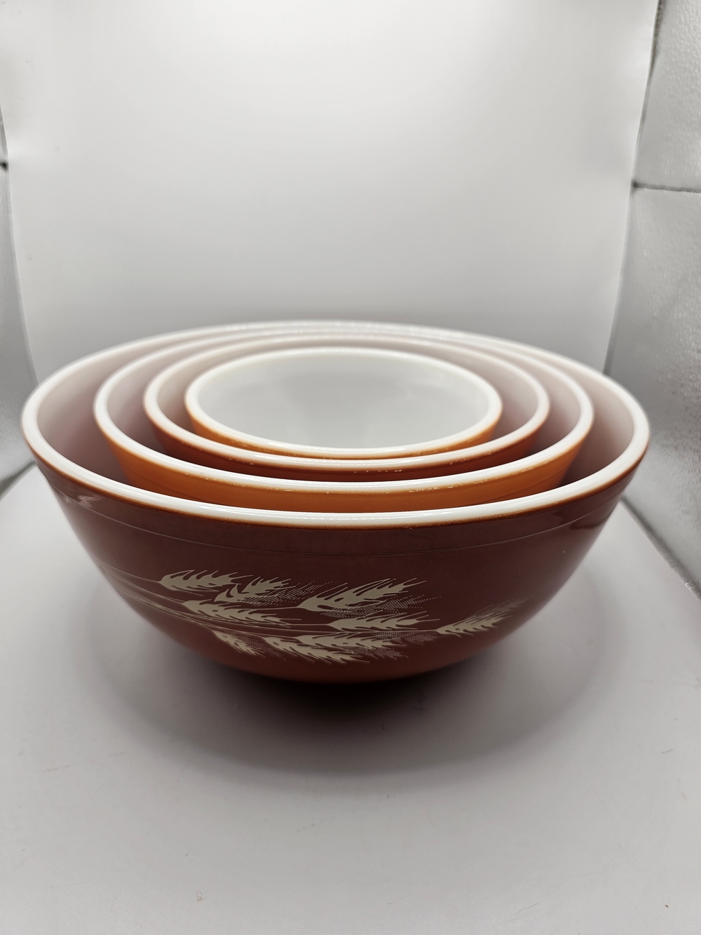 Vintage Pyrex Autumn Harvest Wheat Nesting Mixing Bowls - Brown and Cream
